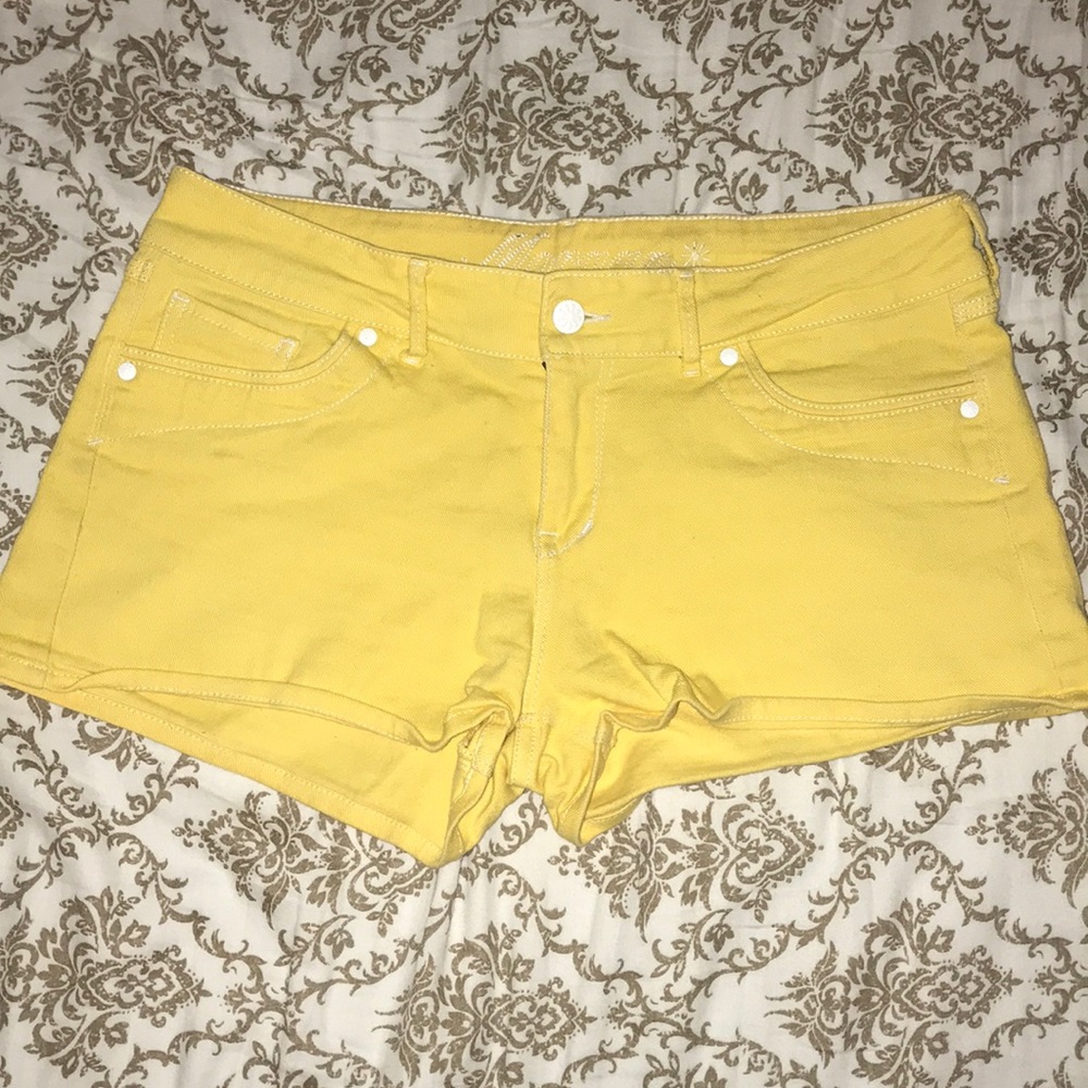 Vintage Delia’s yellow jean shorts Sz 13/14